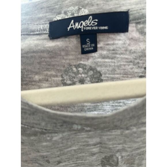 Grey and Silver Tee with Front Knot Twist NEW - Picture 6 of 6